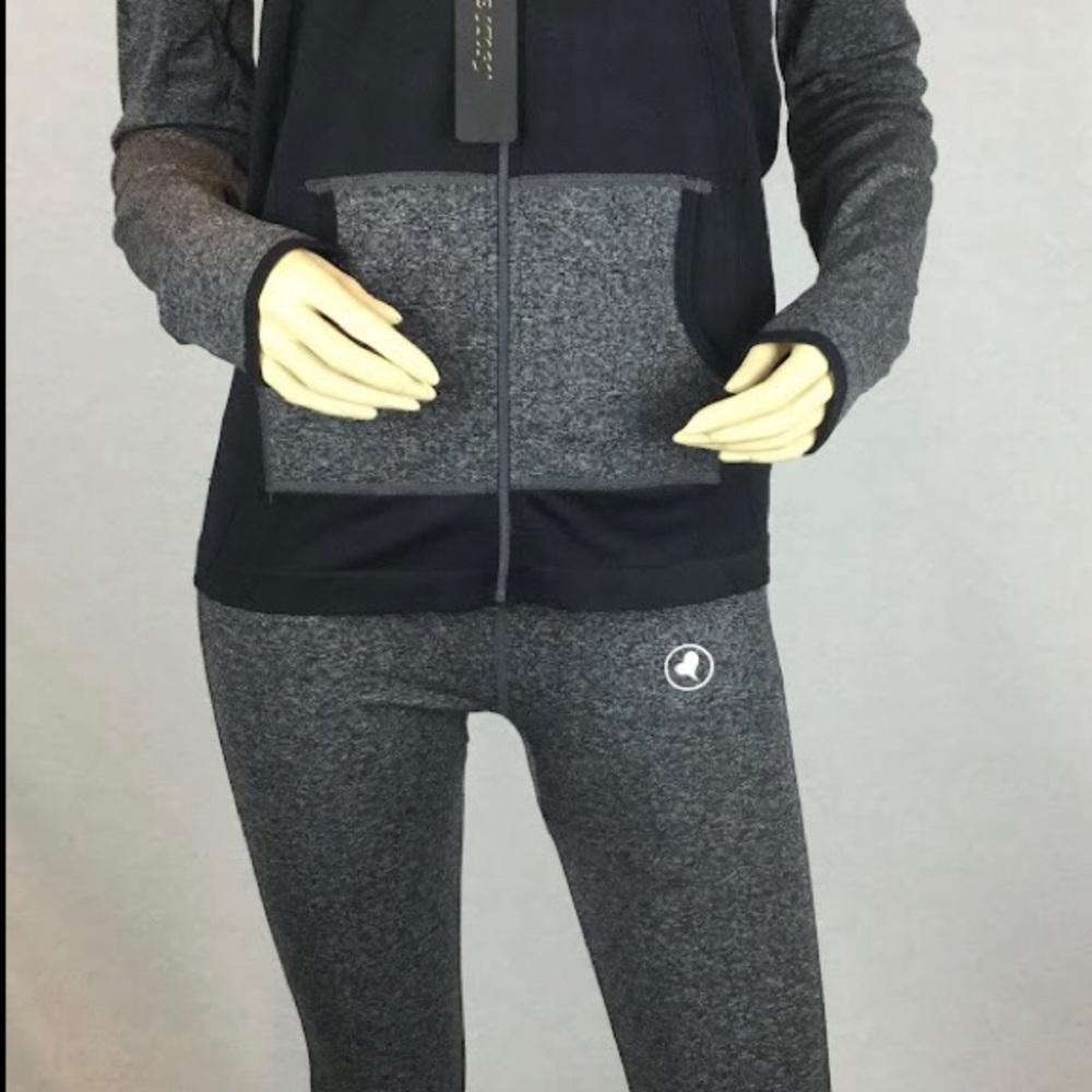 Black grey stretch front pockets 2 pieces Women’s truck suit full front opening